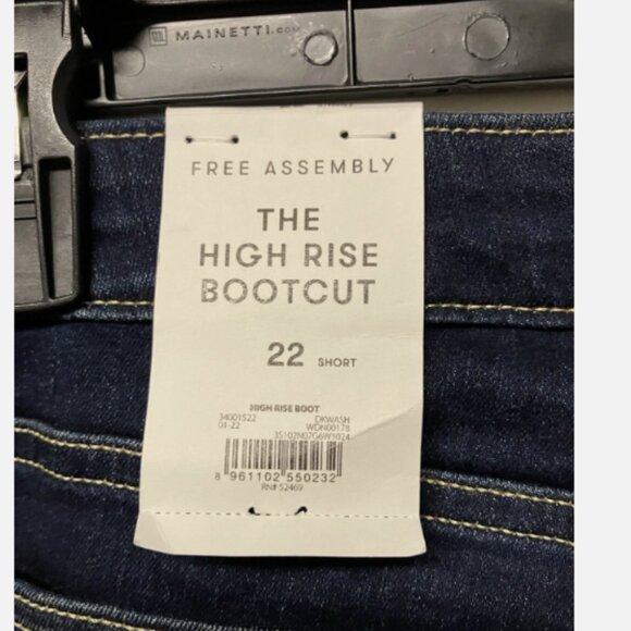 Free Assembly Women’s Jeans Size 22 Short Blue High Rise Boot Cut Denim NWT - Picture 5 of 5